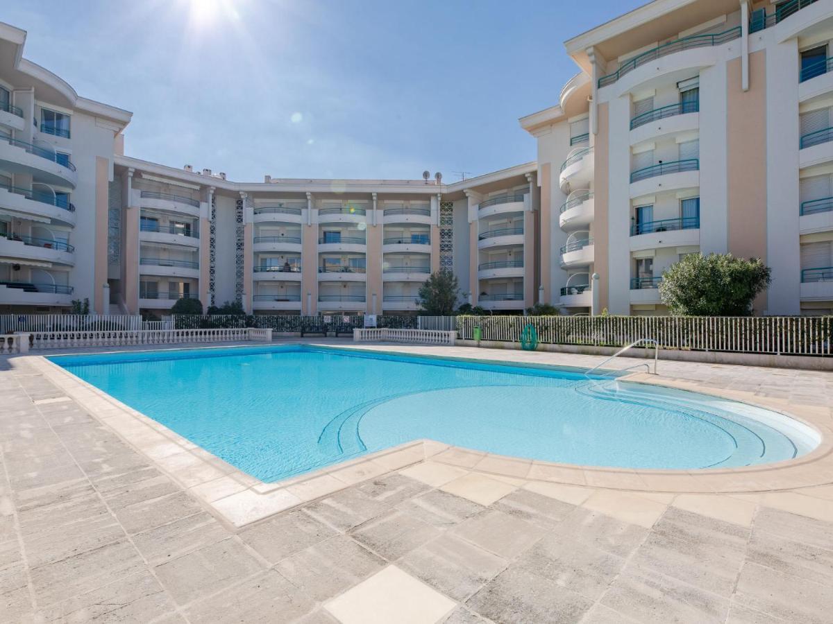 Apartment Le Cesaree-5 By Interhome Frejus Bagian luar foto
