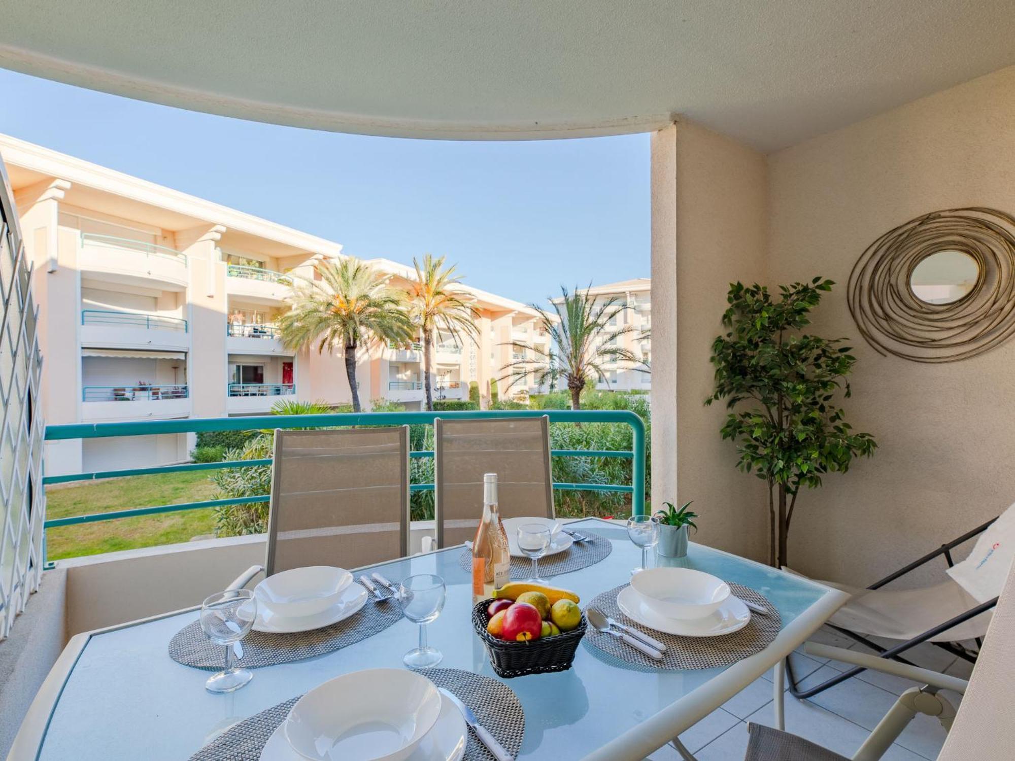 Apartment Le Cesaree-5 By Interhome Frejus Bagian luar foto