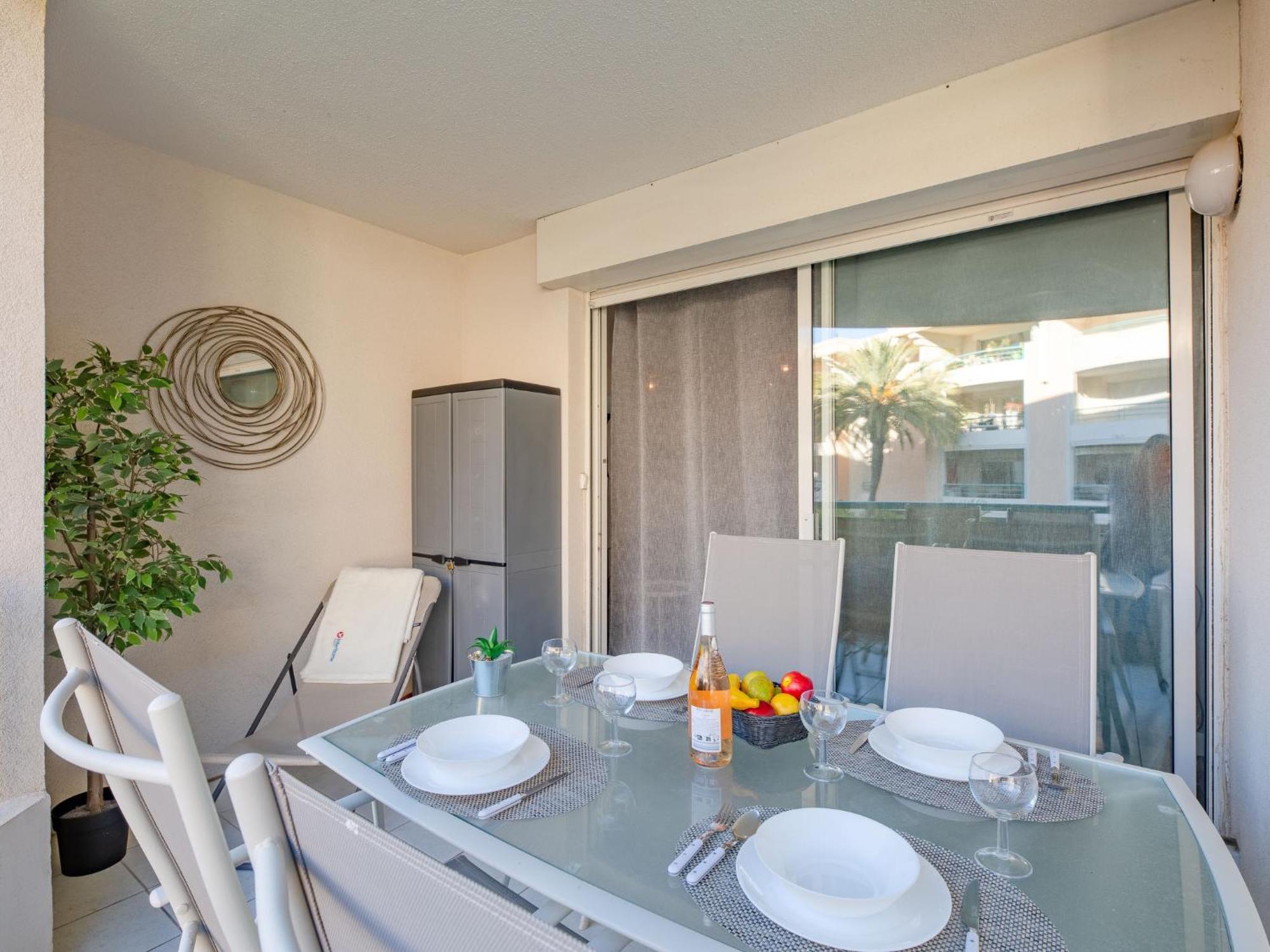 Apartment Le Cesaree-5 By Interhome Frejus Bagian luar foto